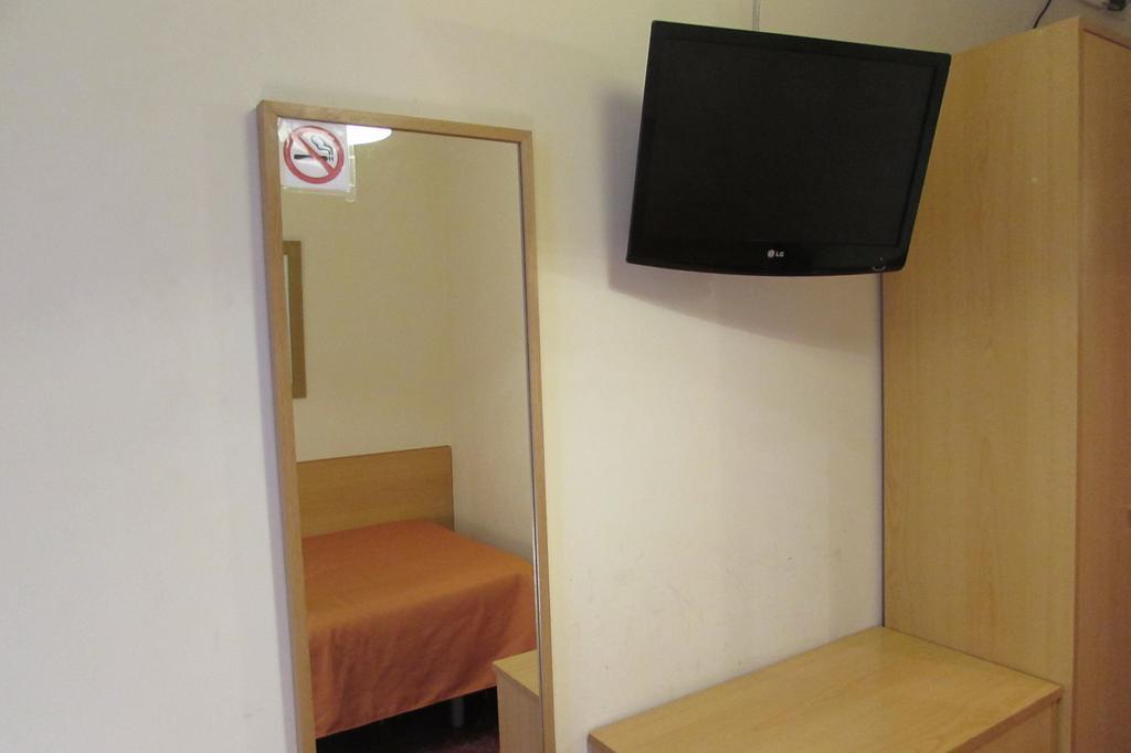 Hostal Prim Madrid Exterior foto