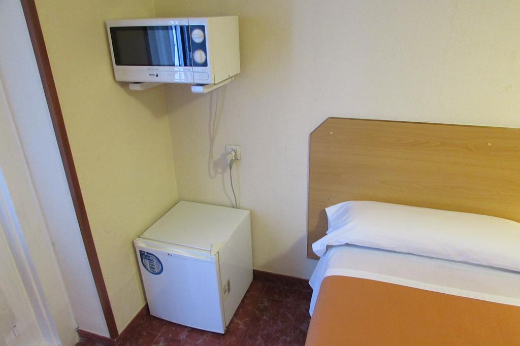 Hostal Prim Madrid Exterior foto