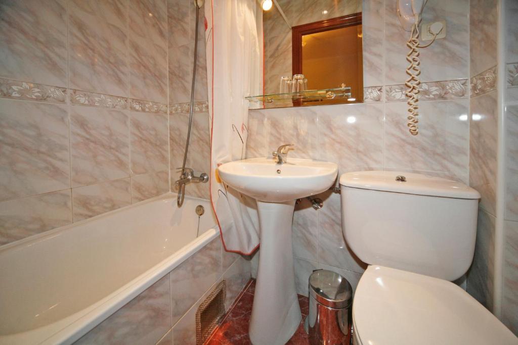 Hostal Prim Madrid Exterior foto